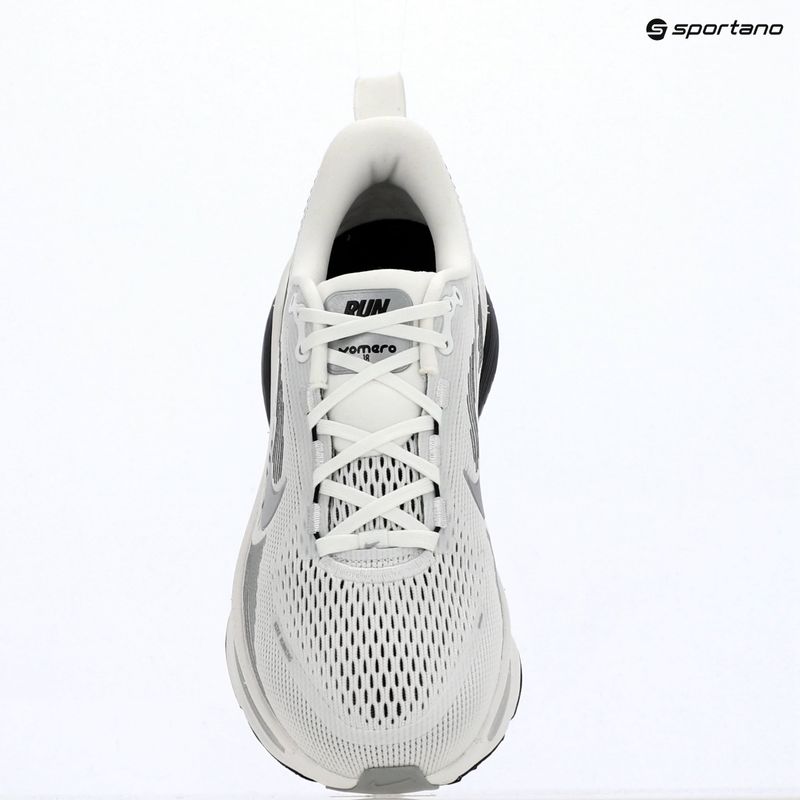 Férfi futócipők Nike Vomero 18 summit white/metallic silver-black 13