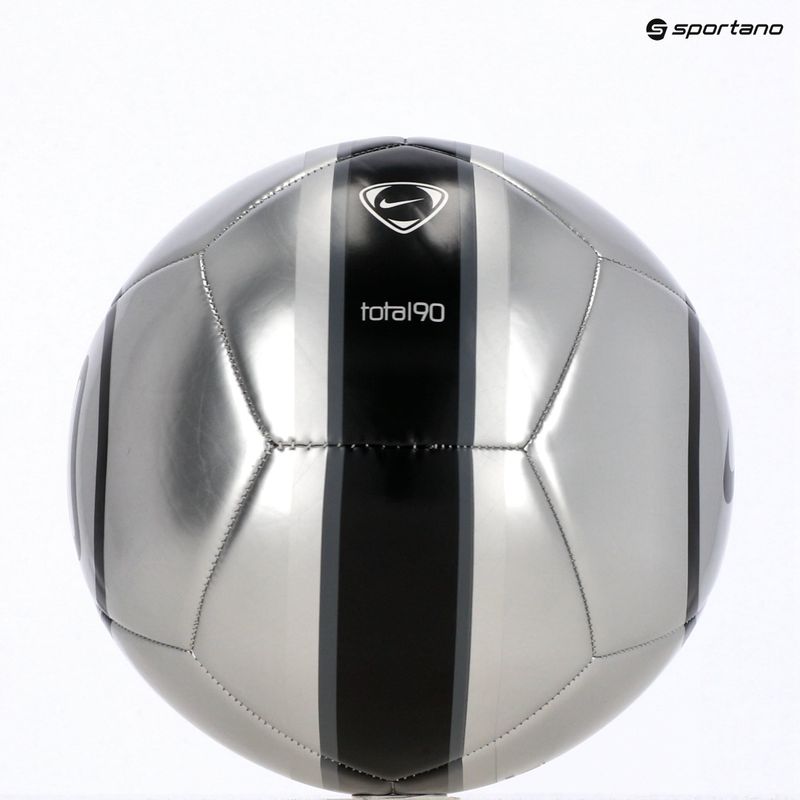 Focilabda Nike Academy T90 Metallic '26 metallic silver/black/black méret 5 5