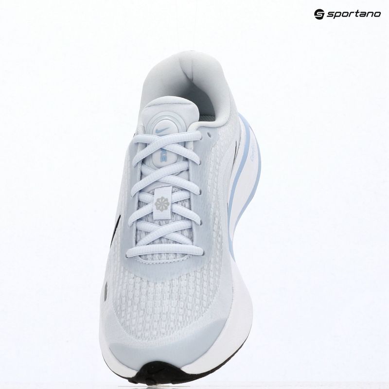 Női futócipők Nike Journey Run football grey/white/aluminum/anthracite 9