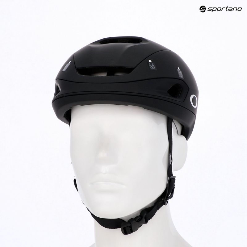 Oakley Aro7 Lite EU matt fekete kerékpáros sisak 7