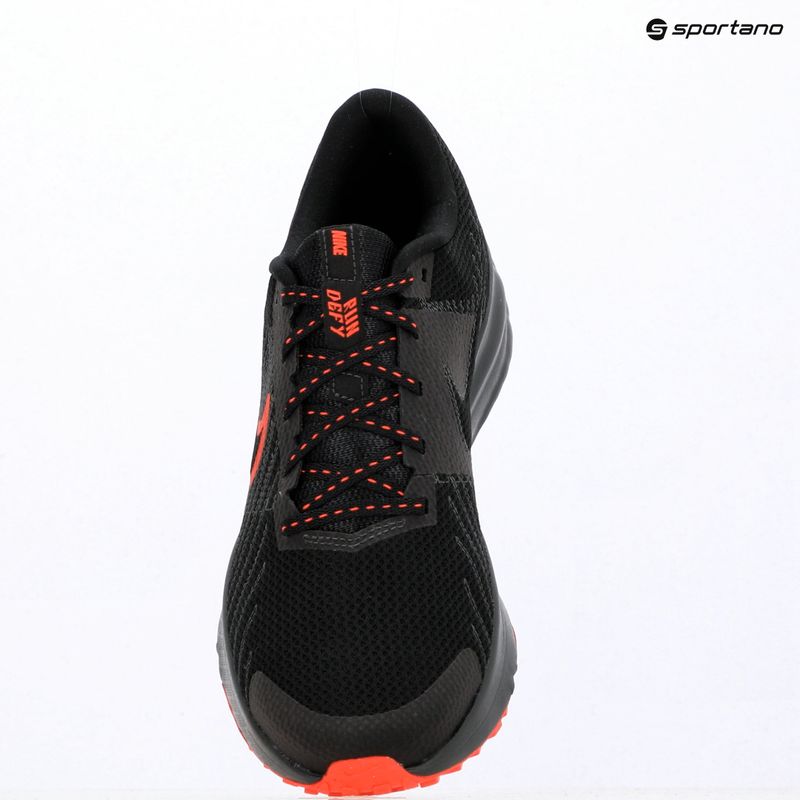 Férfi futócipők Nike Run Defy Black/Anthracite/Bright Crimson 10