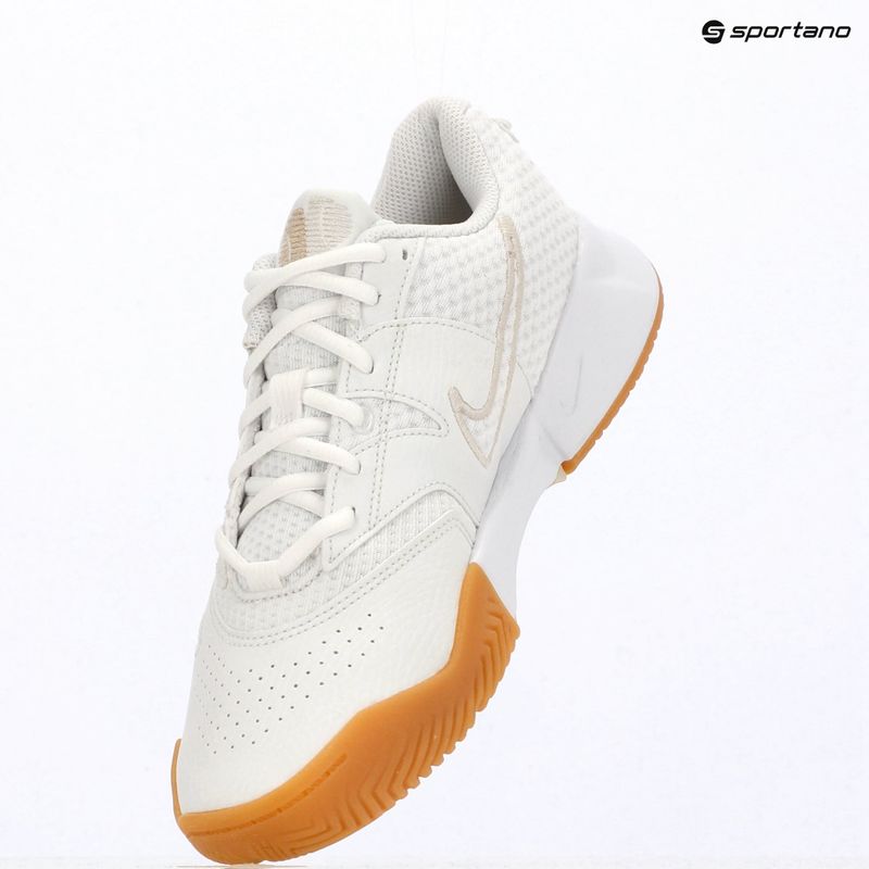Női teniszcipő Nike Court Lite 4 White/Summit White/Linen/Light Orewood Brown 10