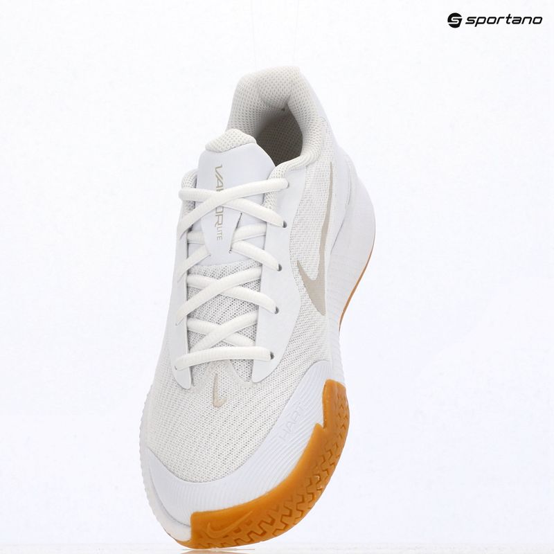 Női teniszcipő Nike Vapor Lite 3 White/Summit White/Light Orewood Brown 10