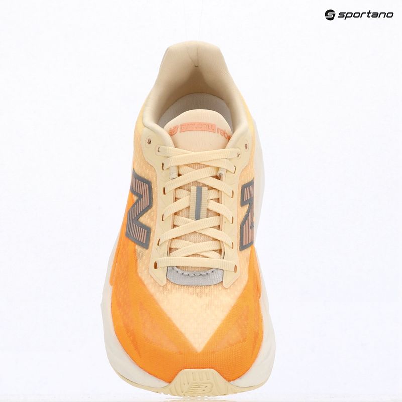 Női futócipők New Balance FuelCell Rebel V5 calcium/gumdrop 14