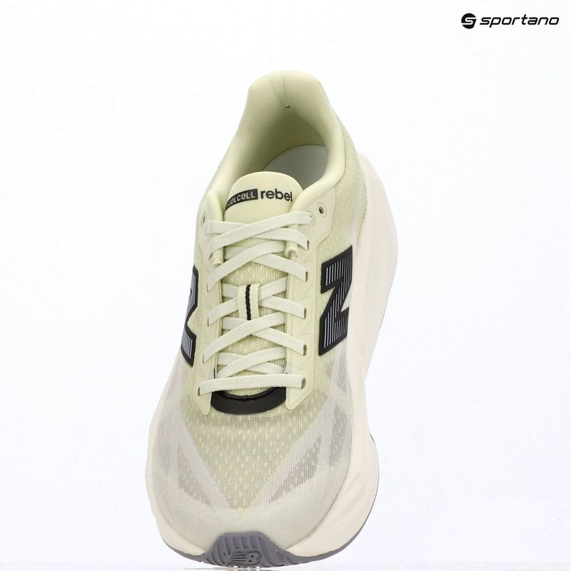 Férfi futócipők New Balance FuelCell Rebel V5 pistachio butter/digital mist 9