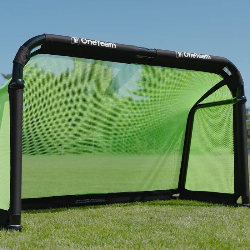 Focikapu OneTeam SWIFTGOAL 150 x 90 cm foldable black/green 13