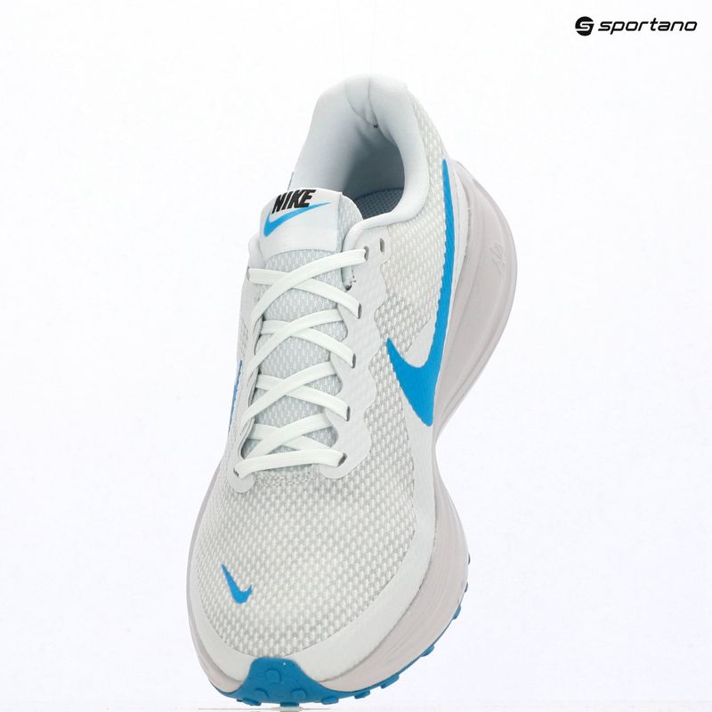 Férfi futócipők Nike Revolution 8 off white/vast grey/light current blue 10