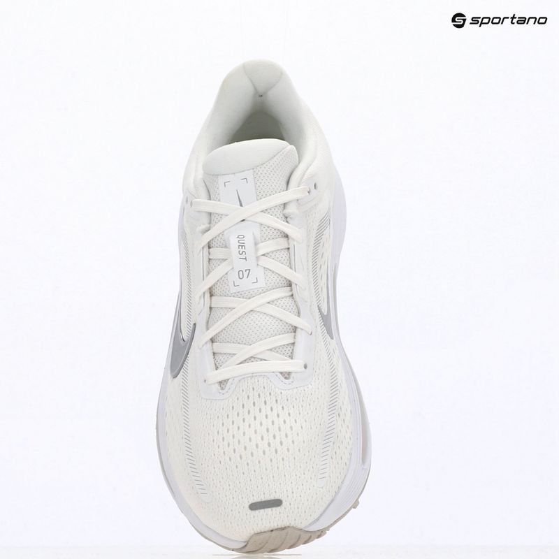 Női futócipők Nike Quest 7 white/vast grey/vast grey/wolf grey 18