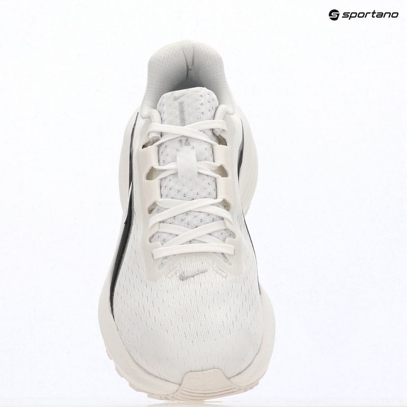 Női futócipők Nike Downshifter 14 white/summit white/metallic silver 10
