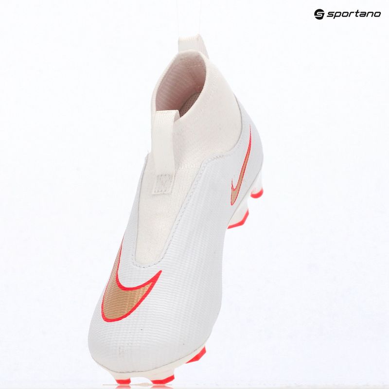 Gyermek focicipők Nike Jr. Mercurial Superfly 11 Academy white/bright crimson/blur 9