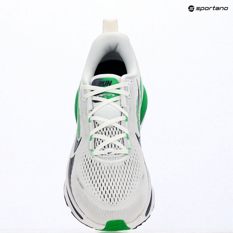 Férfi futócipők Nike Vomero 18 white/green spark/midnight navy 17