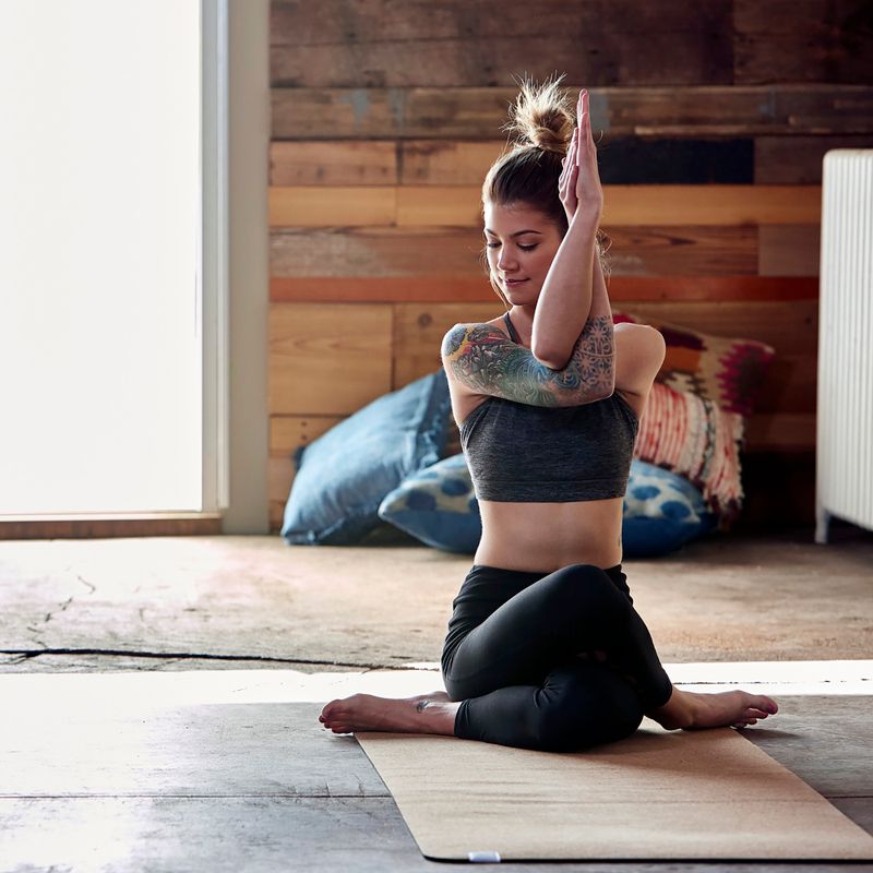 Gaiam Cork 5 mm-es jógaszőnyeg 8