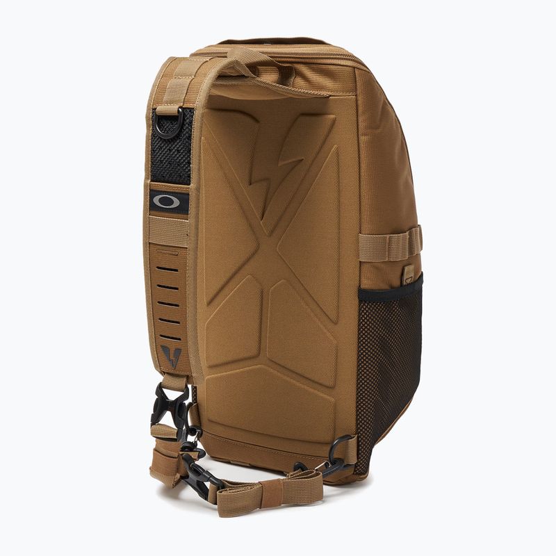 Egyvállas városi hátizsák Oakley Extractor Sling 2.0 23 l coyote 2
