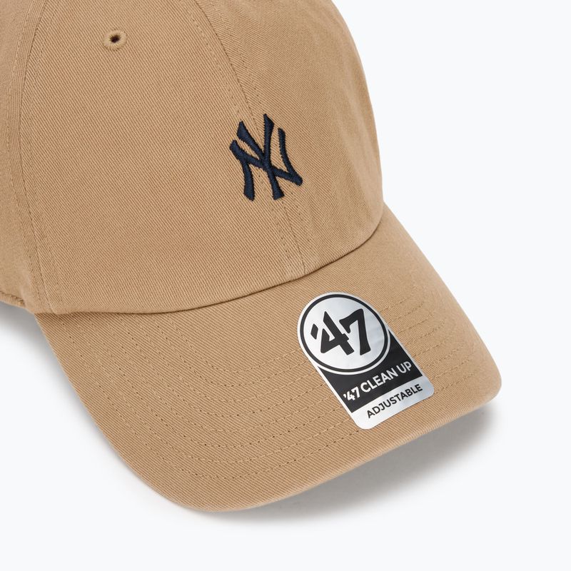 47 Márka MLB New York Yankees Base Runner sapka CLEAN UP khaki 3