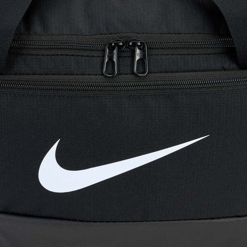 Sporttáska Nike Brasilia 9.5 Duffle 25 l black/black/white 4