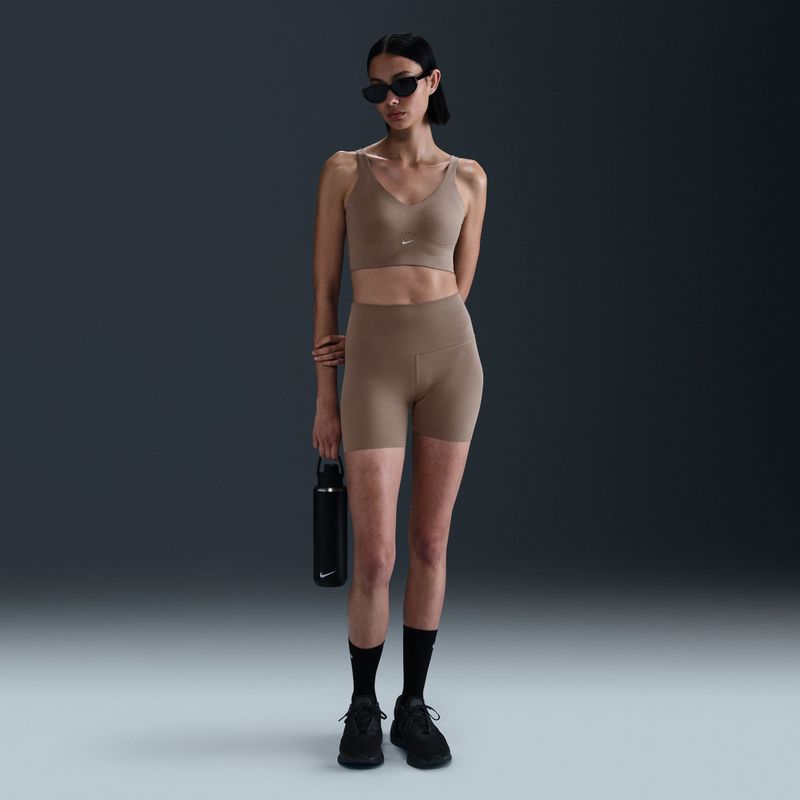 Sportmelltartó Nike Alate Medium Support Longline mink brown/white 11