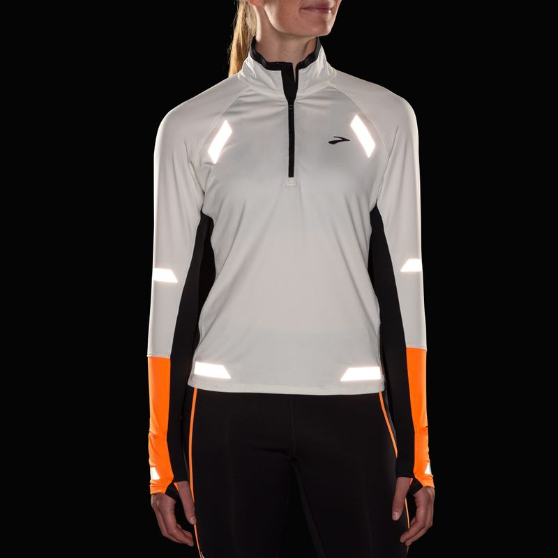 Női futópulóver Brooks Run Visible 1/2 Zip 2.0 ecru/fluoro flash/black 4