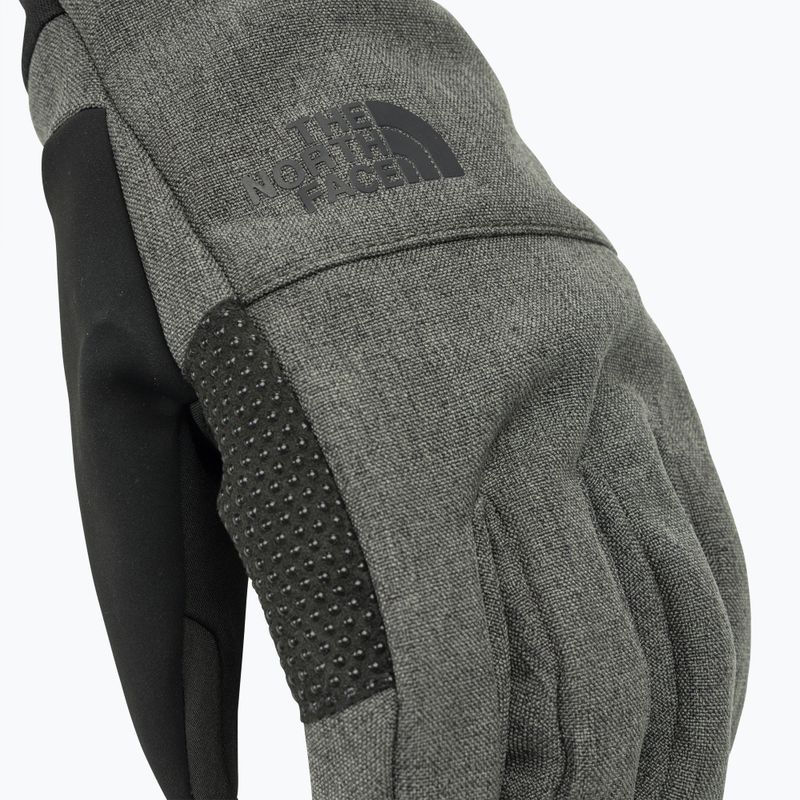 Férfi trekking kesztyű The North Face Apex Etip sötétszürke szürke szőrzet 4