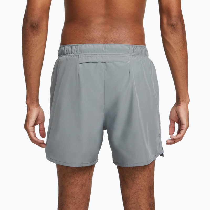 Férfi rövidnadrág Nike Dri-Fit Challenger 7" Brief-Lined smoke grey/smoke grey/black 4