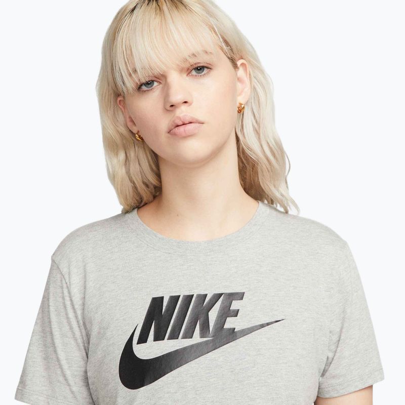Női Nike Sportswear Club Essentials Logo sötétszürke szürke bőr/fekete póló 4