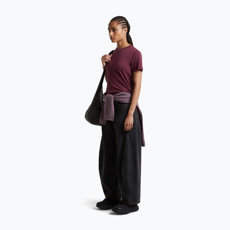 Női trekking póló icebreaker Merino 150 Tech Lite III dark berry 2