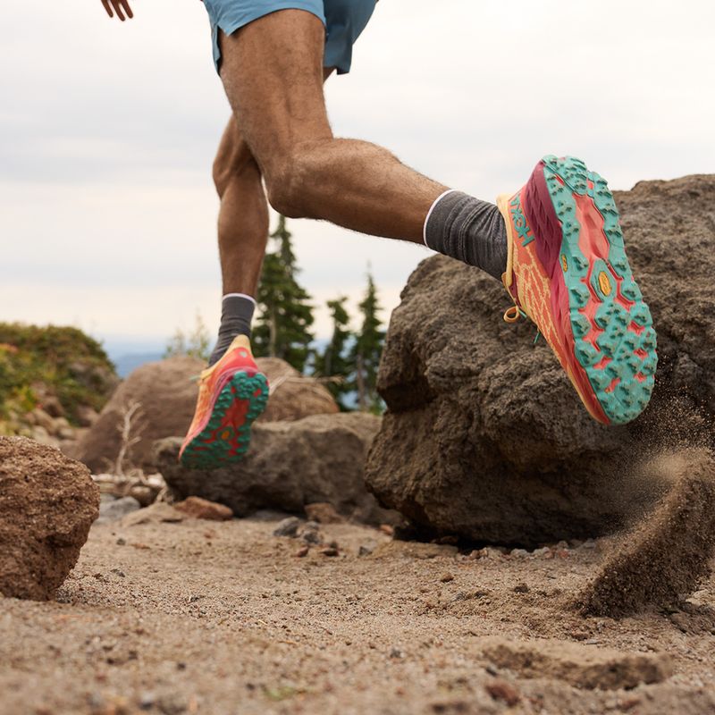 HOKA Speedgoat 5 impala/flame férfi futócipő 14