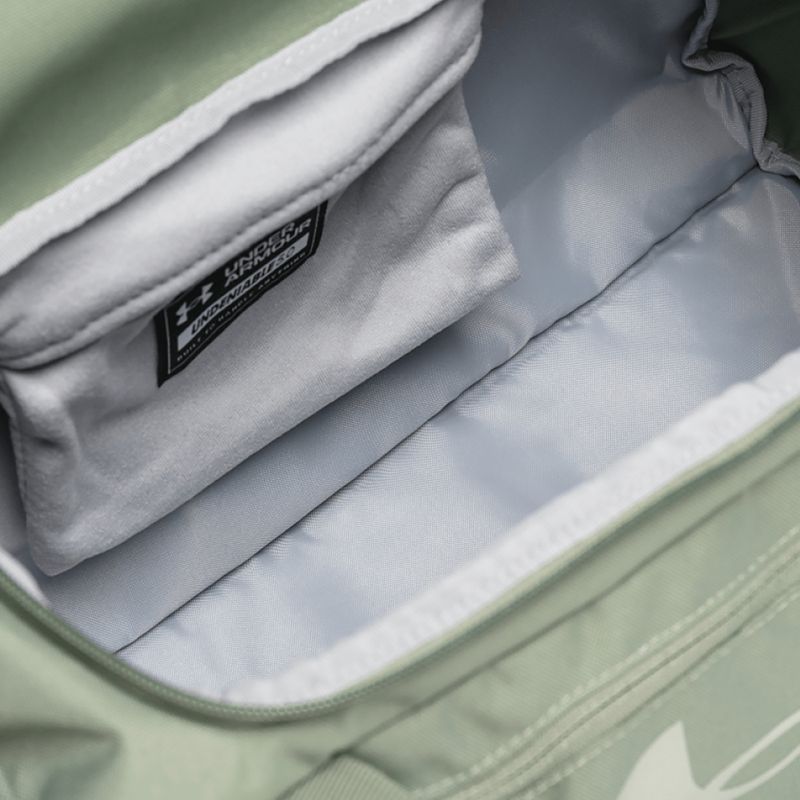 Under Armour Undeniable 5.0 Duffle XXS 18 l liget zöld/liget zöld/metál zöld szemcsés utazótáska 3