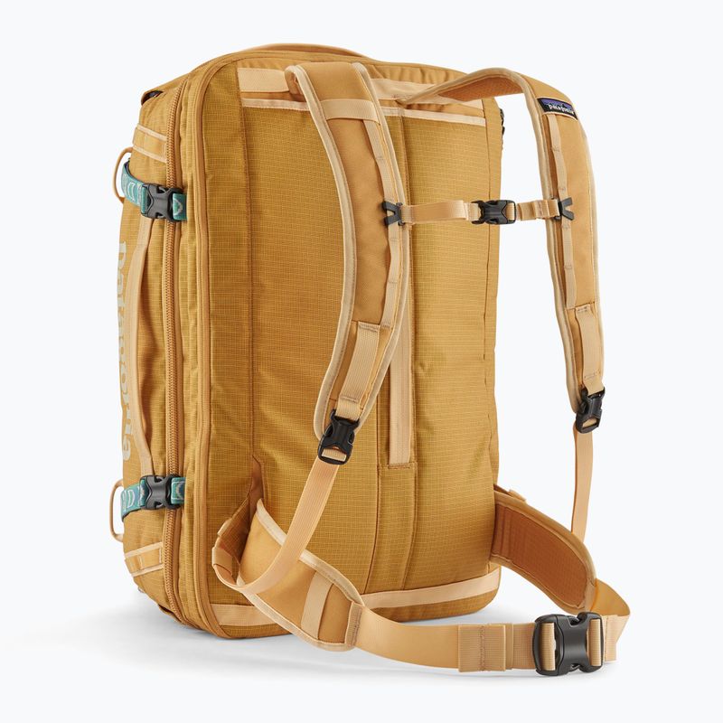 Patagonia Black Hole MLC 45 l gömbhal arany utazótáska 2