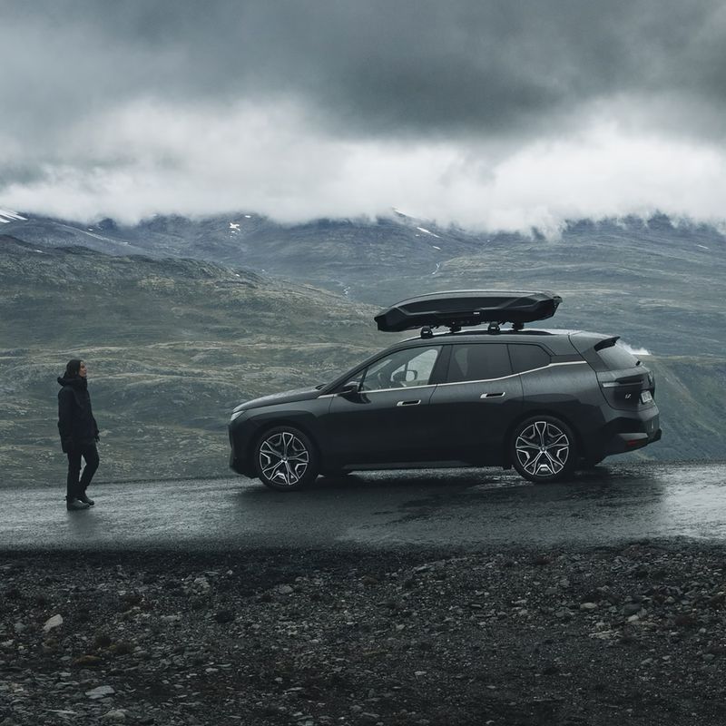 Thule Motion 3 XXL fekete fényes tetőbox 7