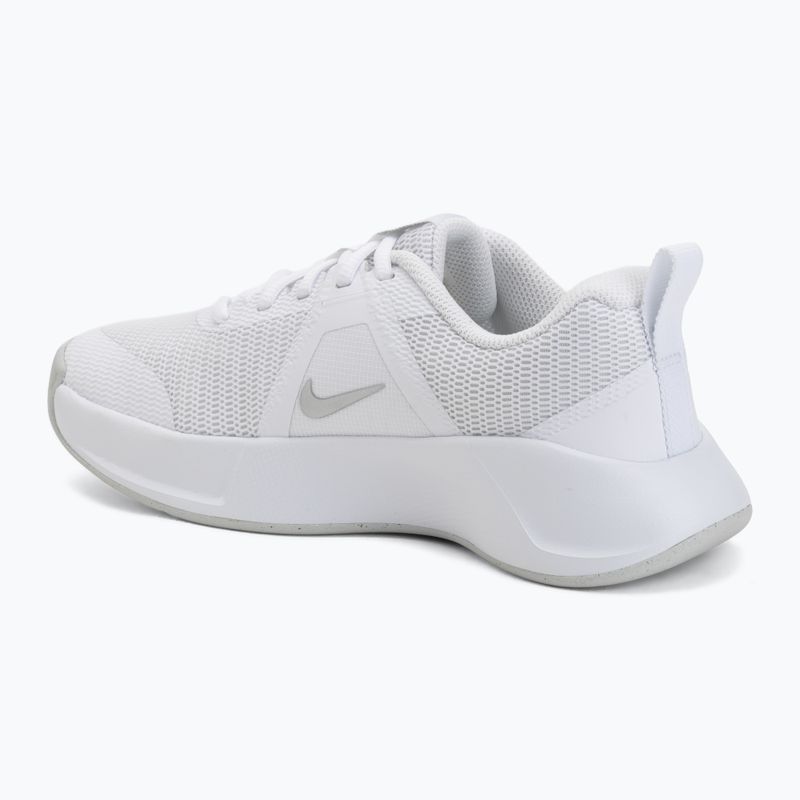 Női edzőcipő Nike MC Trainer 3 white/photon dust/metallic platinum 3