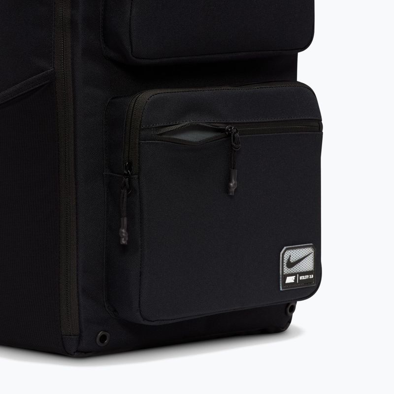 Városi hátizsák Nike Utility Speed 27 l black/black/white 9