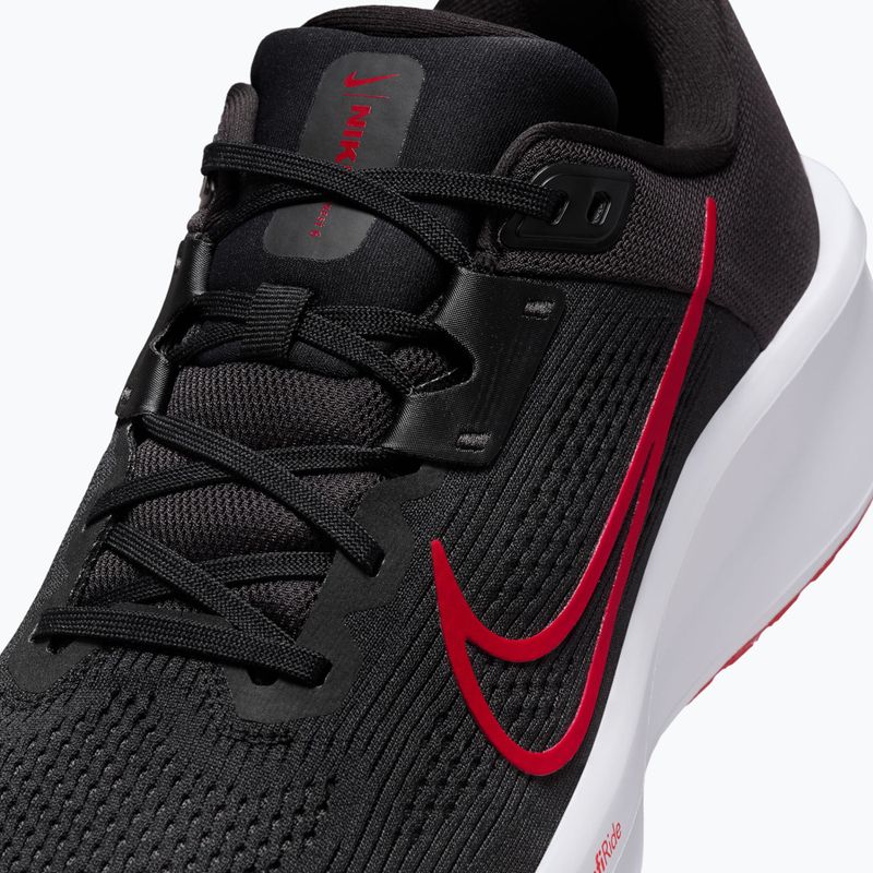 Férfi futócipő Nike Quest 6 black/white/dark smoke grey/university red 8