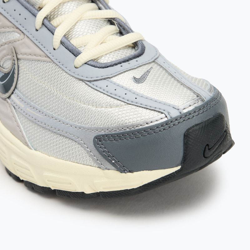 Férfi futócipő Nike Initiator light bone/coconut milk/ metallic silver/smoke grey 7