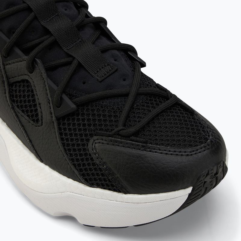Under Armour Infinite MVMNT SE fekete/fehér/metál ezüst cipő 7