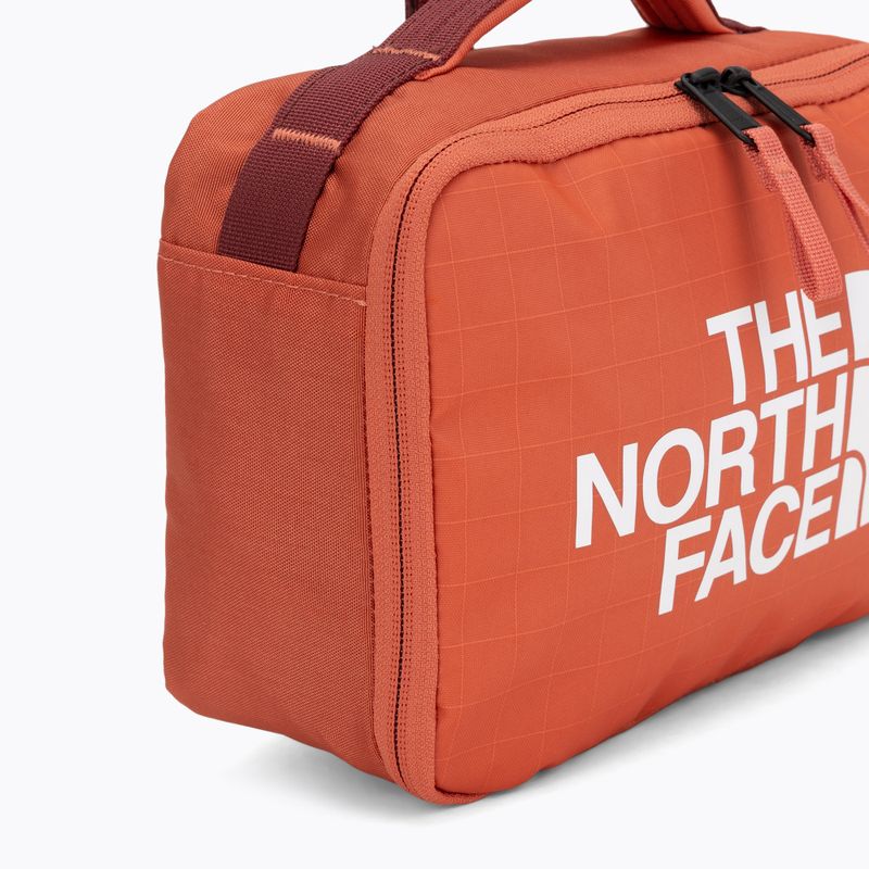 Kozmetikai táska The North Face Base Camp Voyager Dopp Kit mars dust/sumac 6