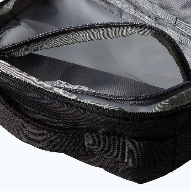 The North Face Base Camp Voyager Dopp Kit kozmetikai táska 4 l fekete/aszfalt szürke 3