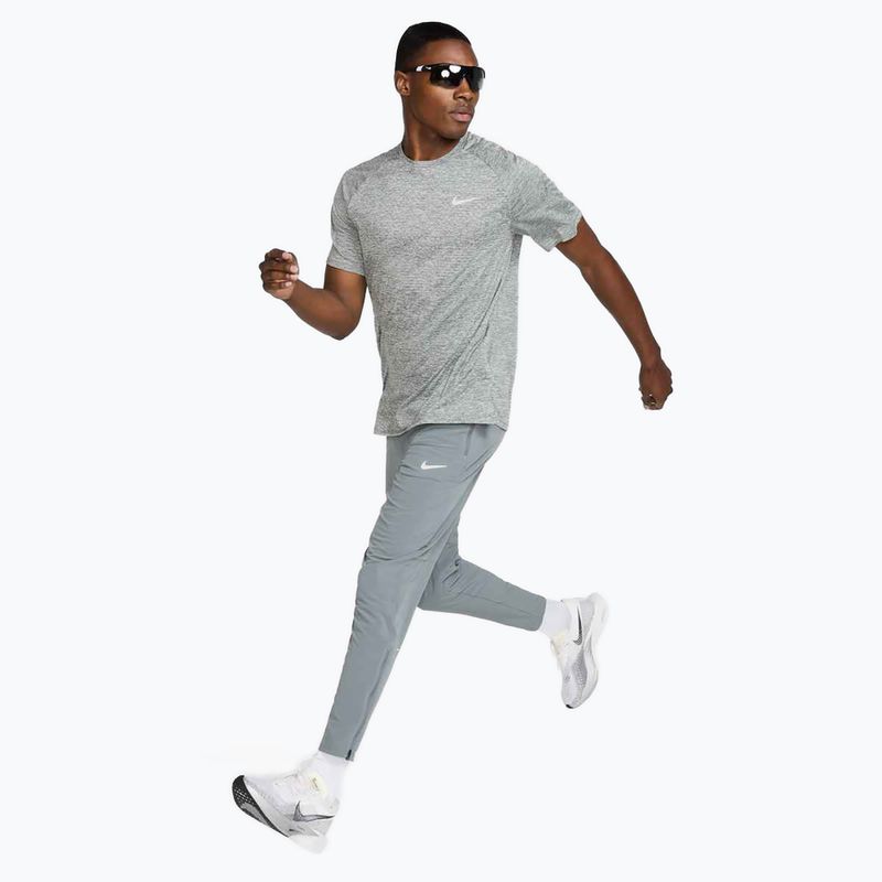 Férfi Nike Stride ADV futópóló füstszürke / sörényszürke 2