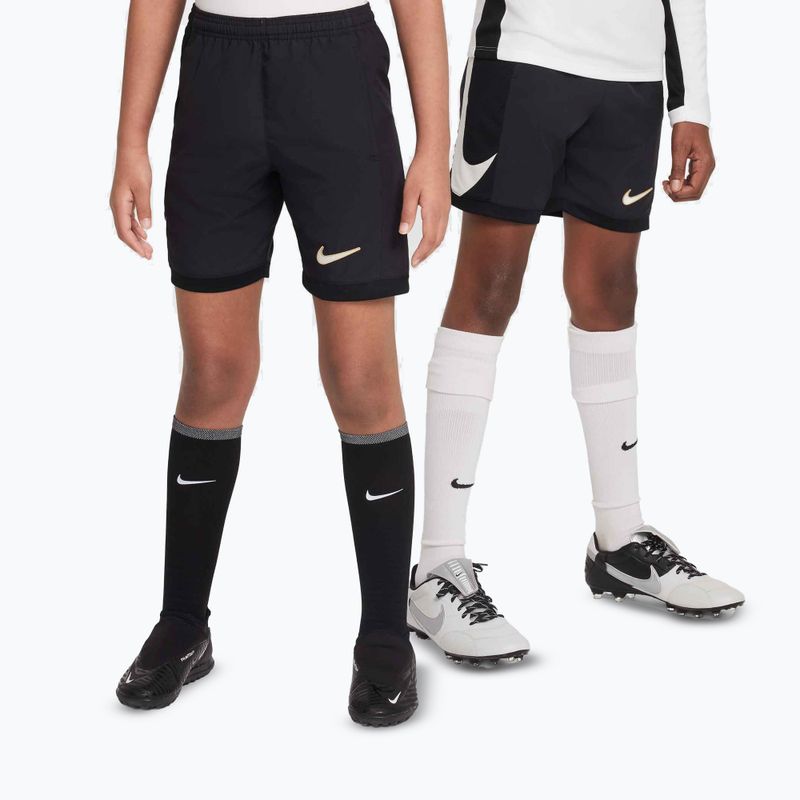 Gyerek focirövidnadrág Nike Academy Dri-Fit Jr black/black/pale ivory/ pale ivory 7