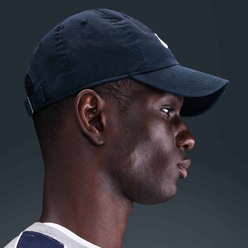 Nike Club Unstructured Futura Wash obszidián/fehér baseball sapka 2
