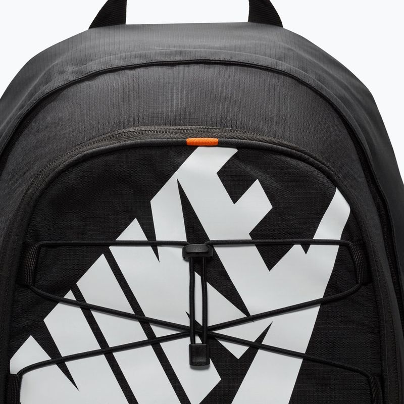 Városi hátizsák Nike Hayward 26 l black/black/white 6