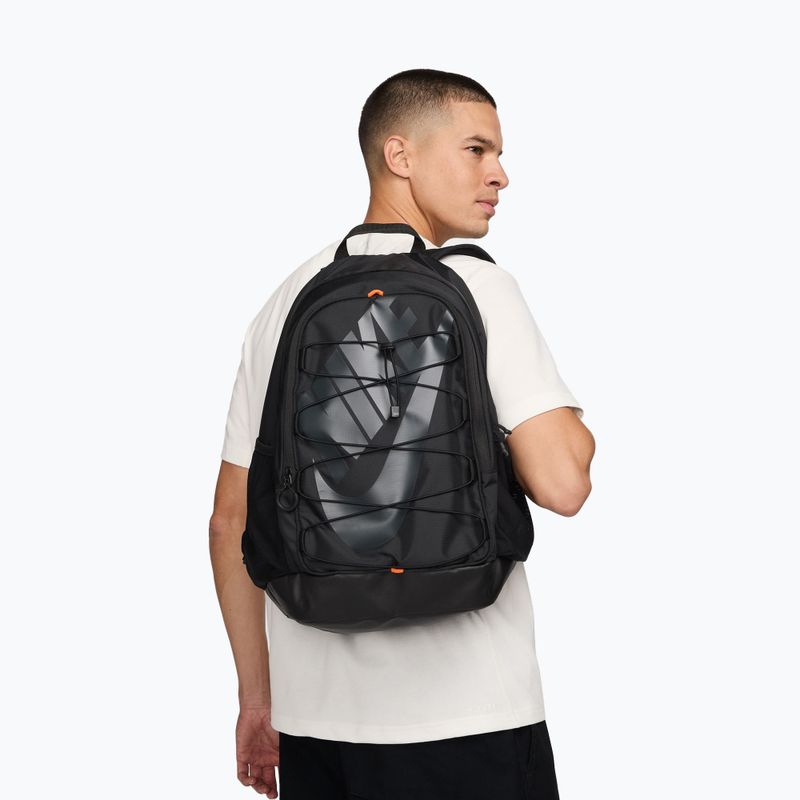 Városi hátizsák Nike Hayward 26 l black/black/white 10