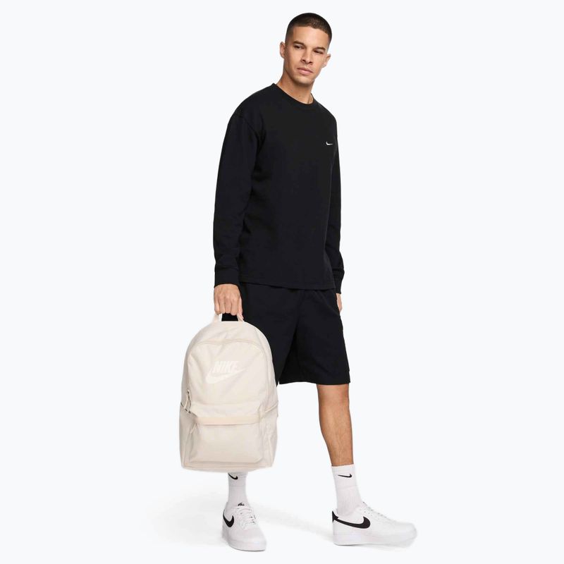 Nike Heritage 25 l light orewood brn/summit white hátizsák 7