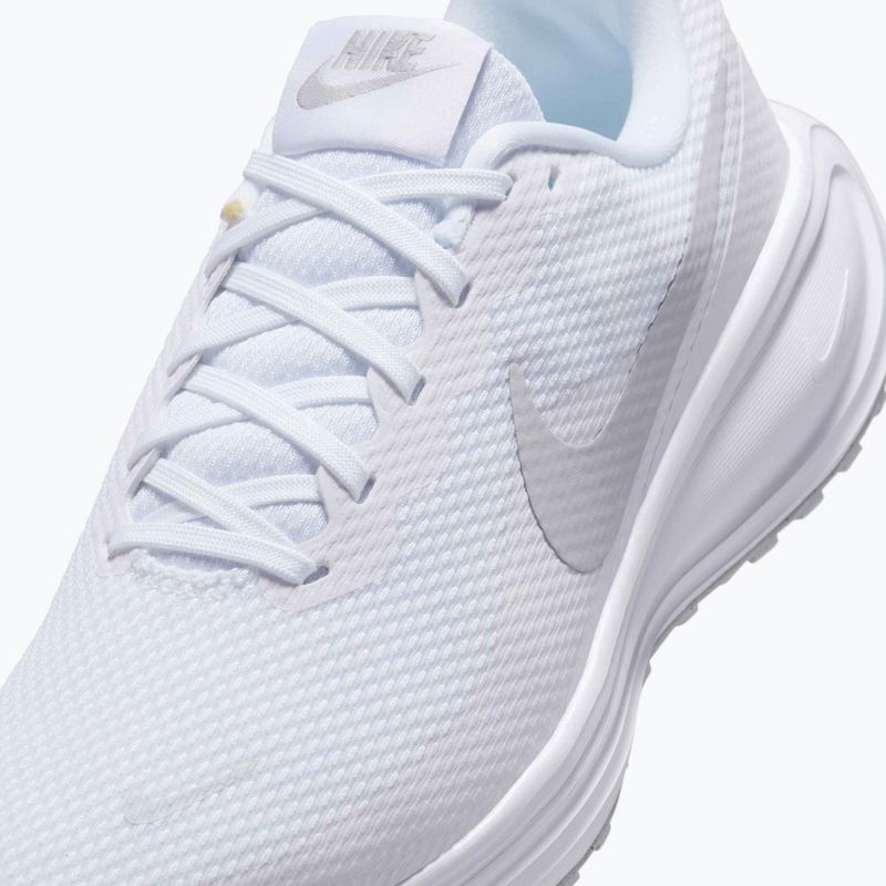 Női futócipő Nike Revolution 8 white/pure platinum 8