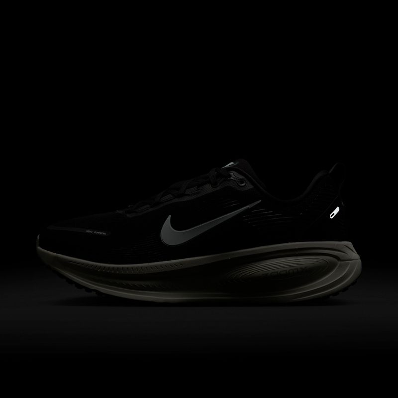 Férfi futócipő Nike Vomero 18 Vomero 18 IF0514 black/coconut milk/summit white 8