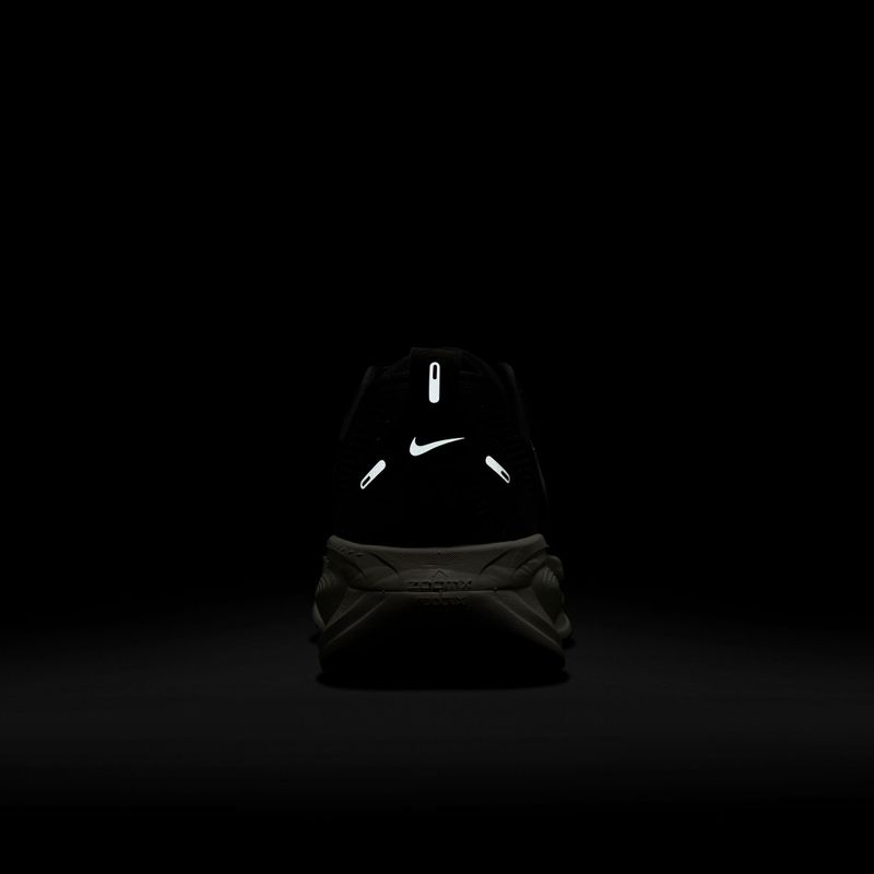 Férfi futócipő Nike Vomero 18 Vomero 18 IF0514 black/coconut milk/summit white 10