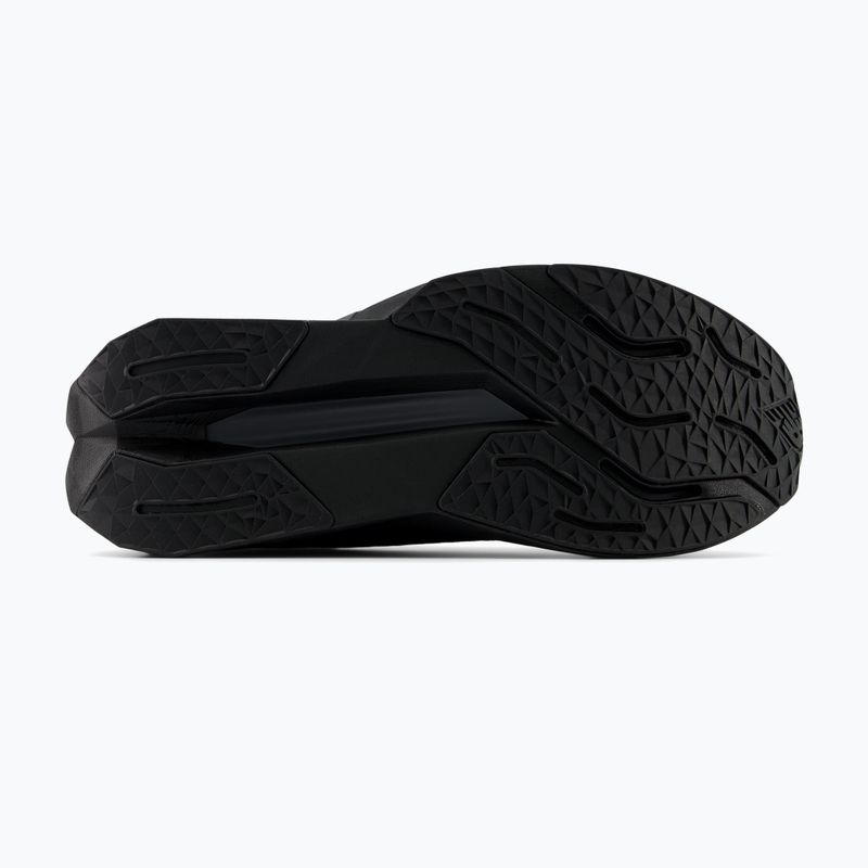 Férfi New Balance FuelCell Propel v5 fekete futócipő 15