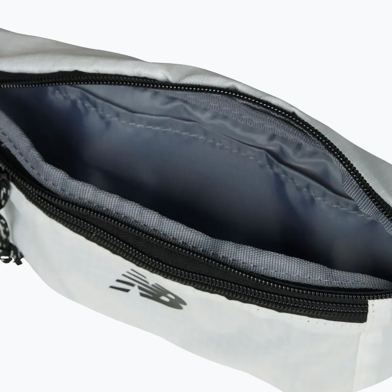 New Balance Essential fehér vese tasak 4