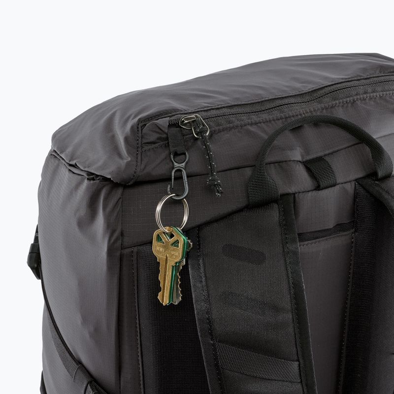 Patagonia Terravia 28 l fekete túrahátizsák 4