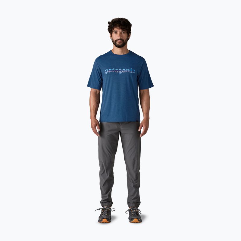 Férfi Patagonia Cap Cool Daily Graphic Shirt '73 szöveges logó / clement kék x-dye 2