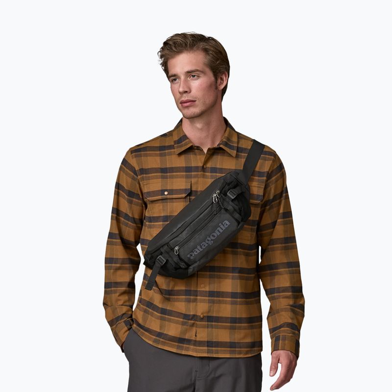 Patagonia Black Hole deréktáska 5 l fekete / fekete vesetáska 4